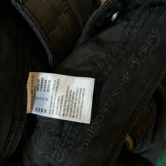 AE Black Hi-Rise Jeggings - Picture 4 of 4